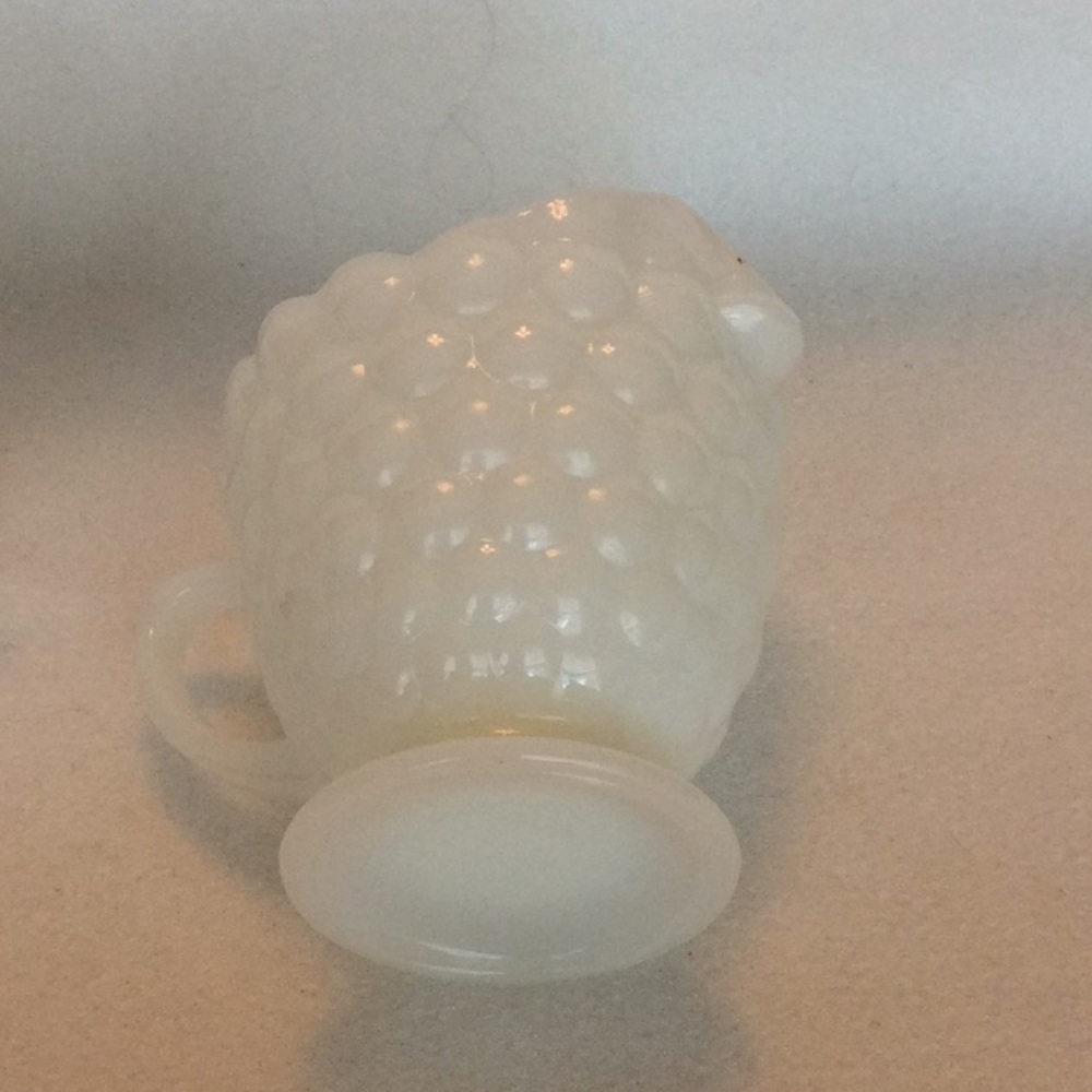 FINAL SALE PRICE White Hobnail Milk Glass Sugar & Creamer Set - Picture 2 of 4